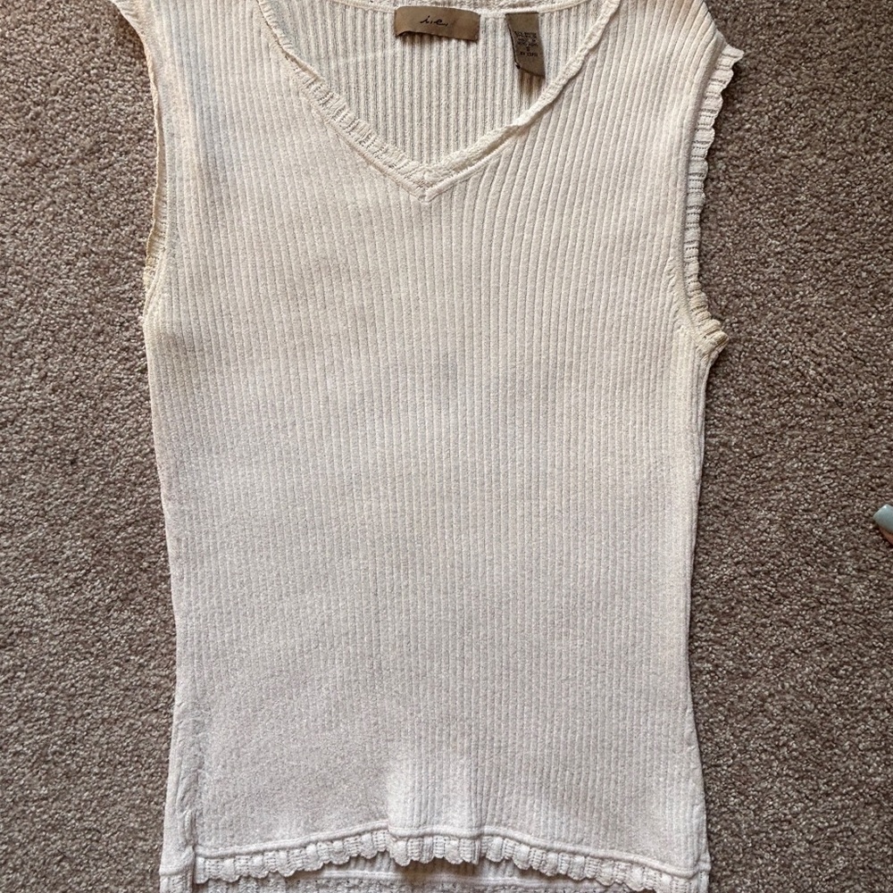 Aritzia Cream Ribbed Sleeveless Tank Top